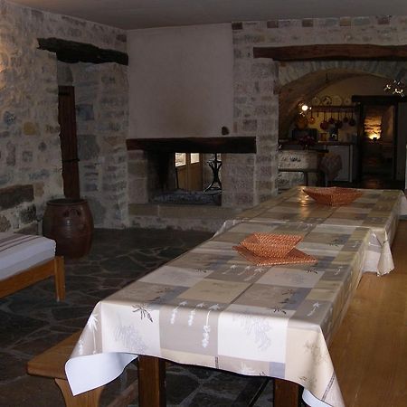 La Bergerie Bed and Breakfast Sainte-Eulalie-de-Cernon Esterno foto