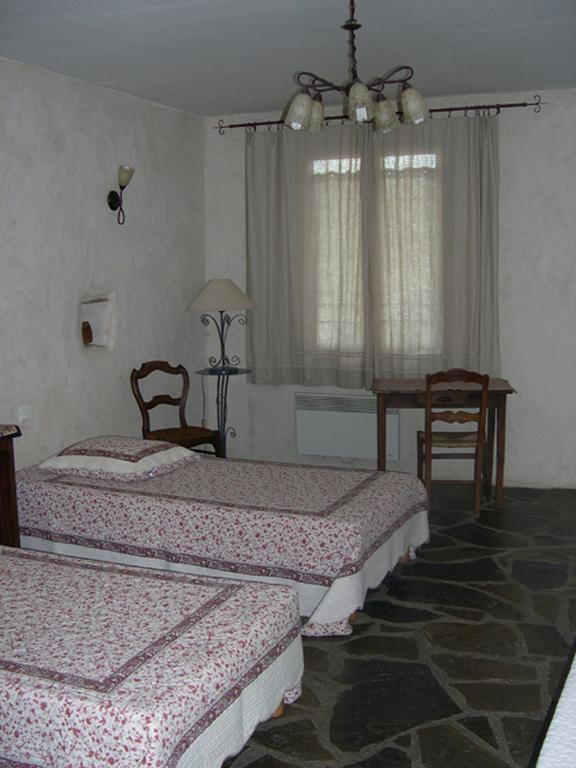 La Bergerie Bed and Breakfast Sainte-Eulalie-de-Cernon Camera foto